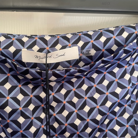 Satin blue patterned slacks - Picture 2 of 3